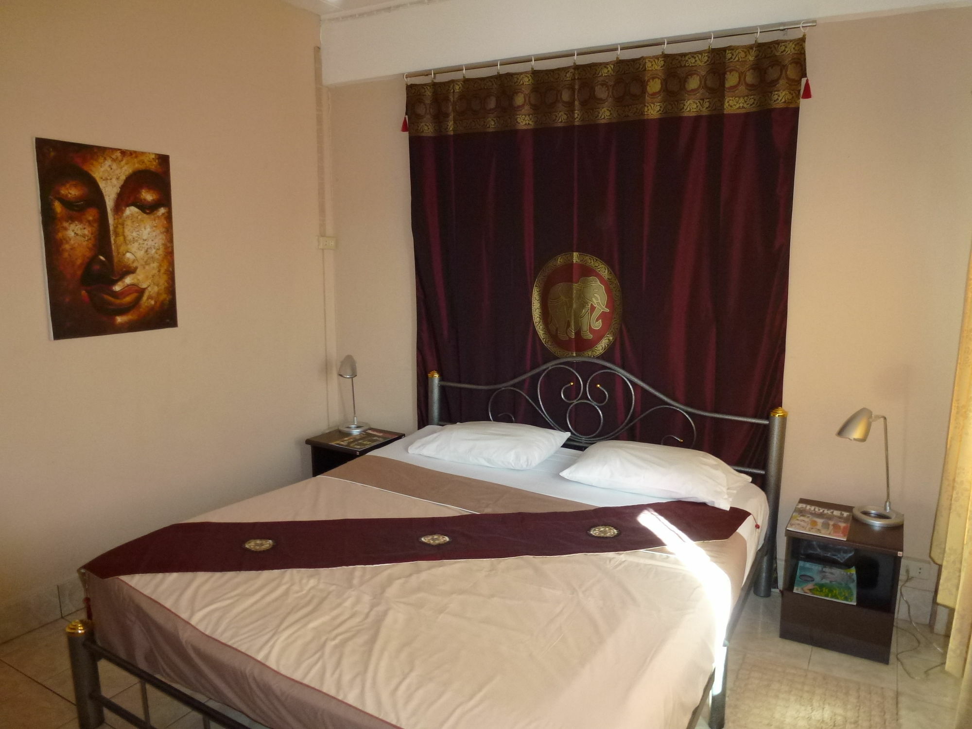 เบลแมนส์ เรสเตอร์รอง แอนด์ เกสท์เฮ้าส์ Hotel Karon ภายนอก รูปภาพ