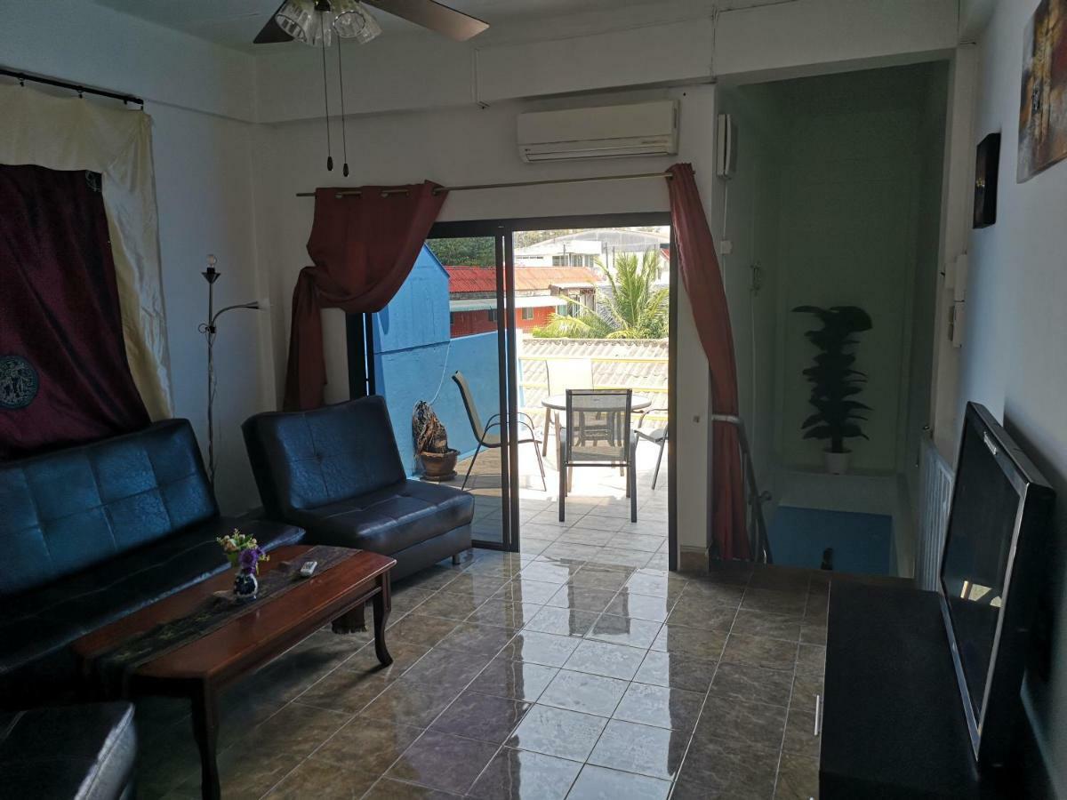 เบลแมนส์ เรสเตอร์รอง แอนด์ เกสท์เฮ้าส์ Hotel Karon ภายนอก รูปภาพ
