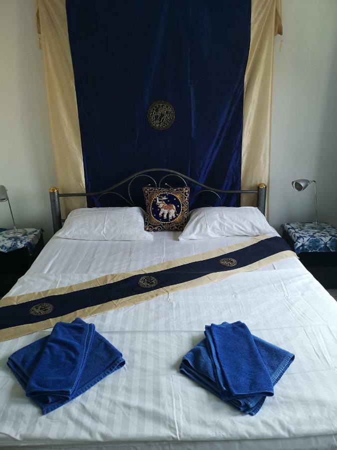 เบลแมนส์ เรสเตอร์รอง แอนด์ เกสท์เฮ้าส์ Hotel Karon ภายนอก รูปภาพ
